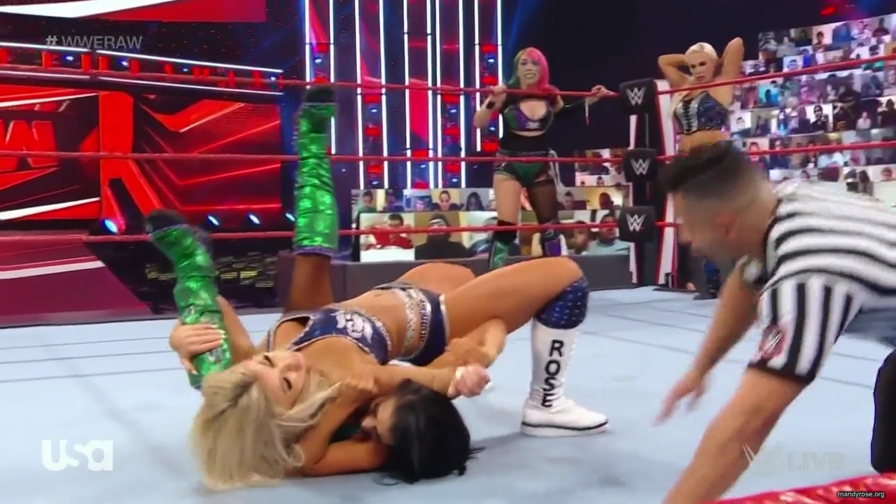 WWE_Monday_Night_Raw_2020_10_05_720p_HDTV_x264-NWCHD_mp40291.jpg
