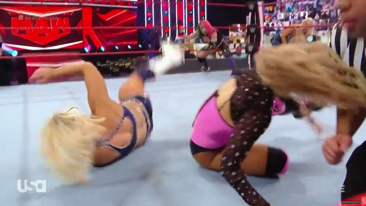 WWE_Monday_Night_Raw_2020_10_05_720p_HDTV_x264-NWCHD_mp40319.jpg