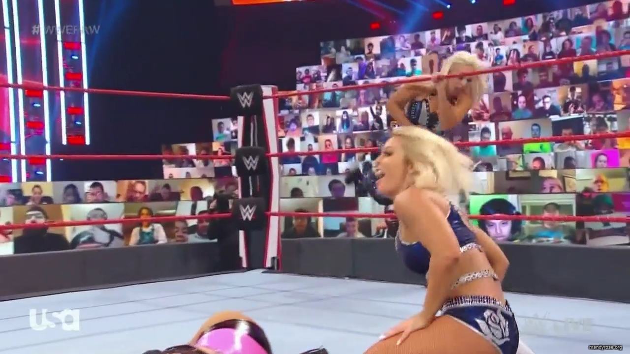WWE_Monday_Night_Raw_2020_10_05_720p_HDTV_x264-NWCHD_mp40413.jpg