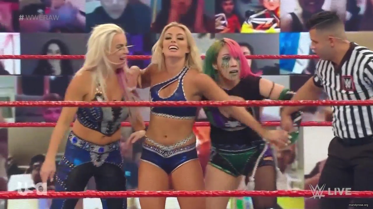 WWE_Monday_Night_Raw_2020_10_05_720p_HDTV_x264-NWCHD_mp40418.jpg