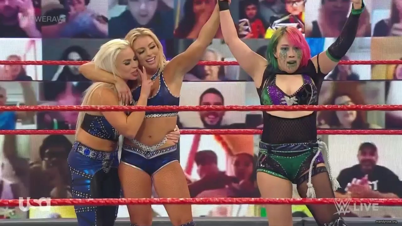 WWE_Monday_Night_Raw_2020_10_05_720p_HDTV_x264-NWCHD_mp40423.jpg