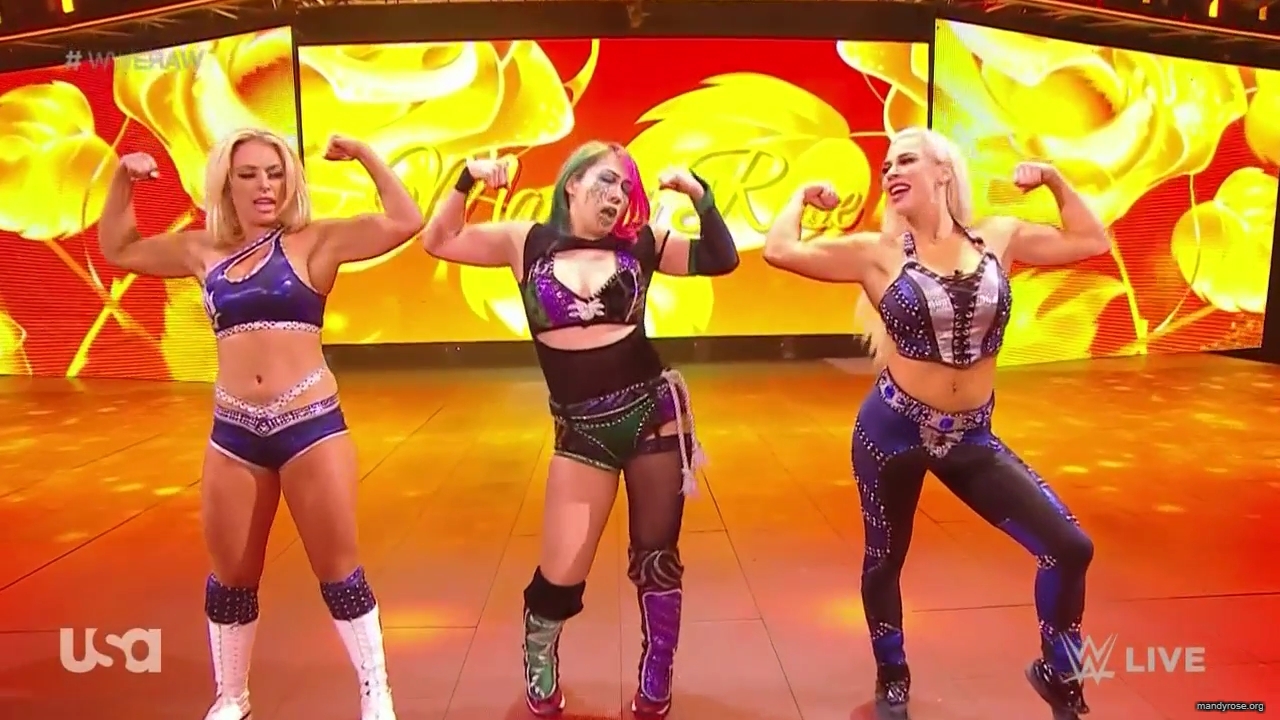 WWE_Monday_Night_Raw_2020_10_05_720p_HDTV_x264-NWCHD_mp40454.jpg