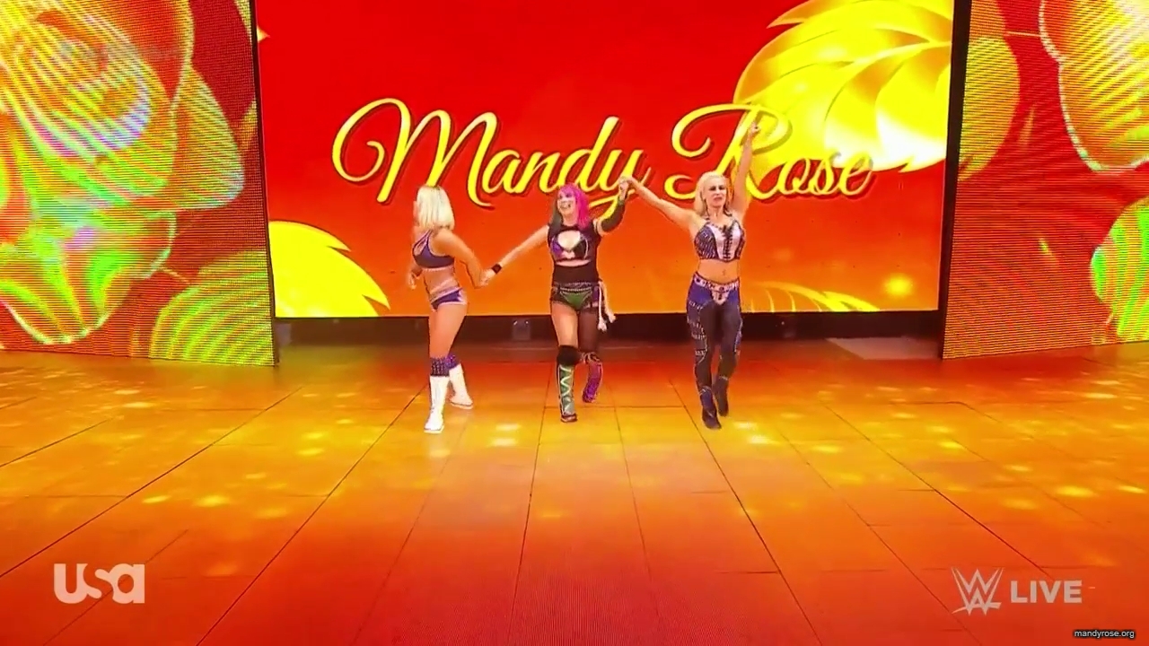 WWE_Monday_Night_Raw_2020_10_05_720p_HDTV_x264-NWCHD_mp40464.jpg