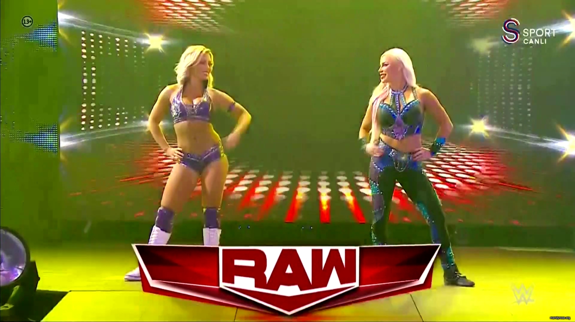 WWE_Monday_Night_Raw_2020_10_19_1080p_HDTV_x264-Star_mkv0044.jpg