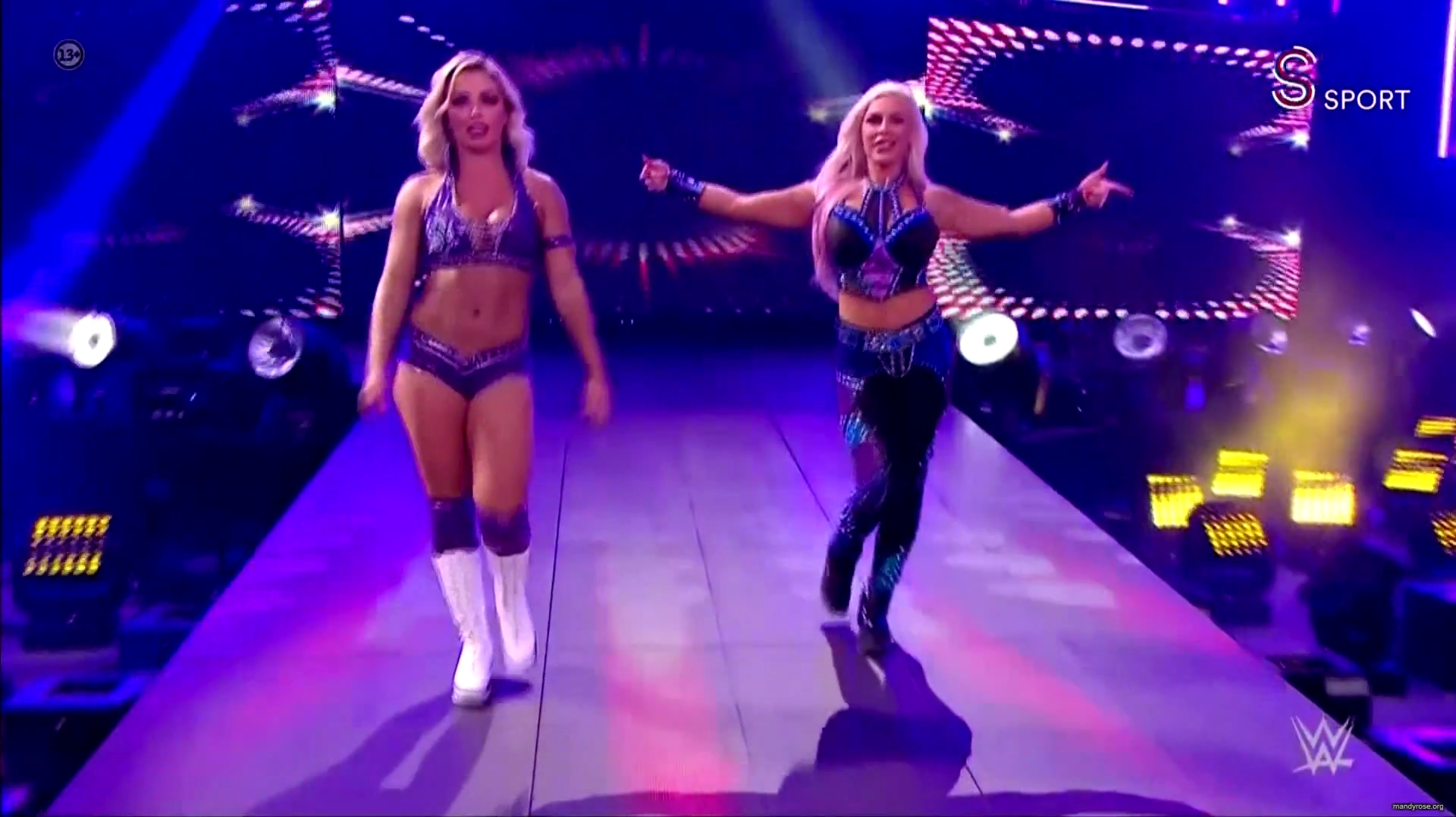 WWE_Monday_Night_Raw_2020_10_19_1080p_HDTV_x264-Star_mkv0051.jpg