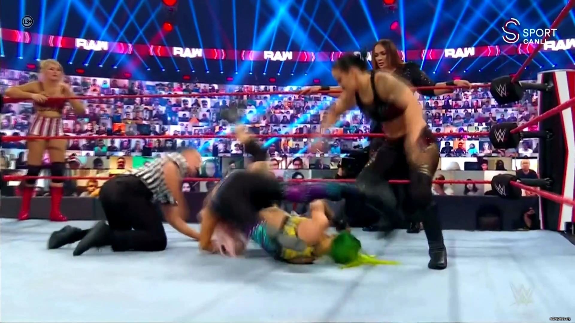 WWE_Monday_Night_Raw_2020_10_19_1080p_HDTV_x264-Star_mkv0176.jpg