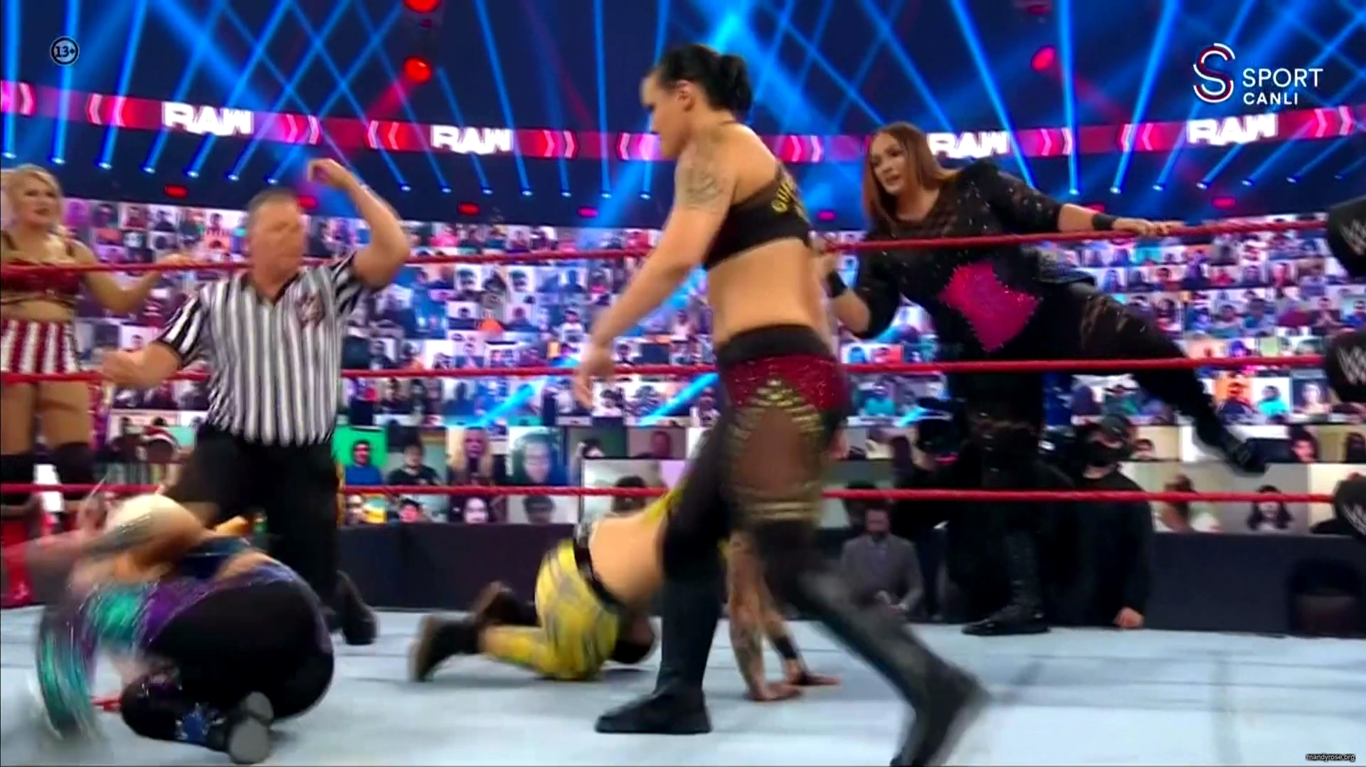 WWE_Monday_Night_Raw_2020_10_19_1080p_HDTV_x264-Star_mkv0177.jpg