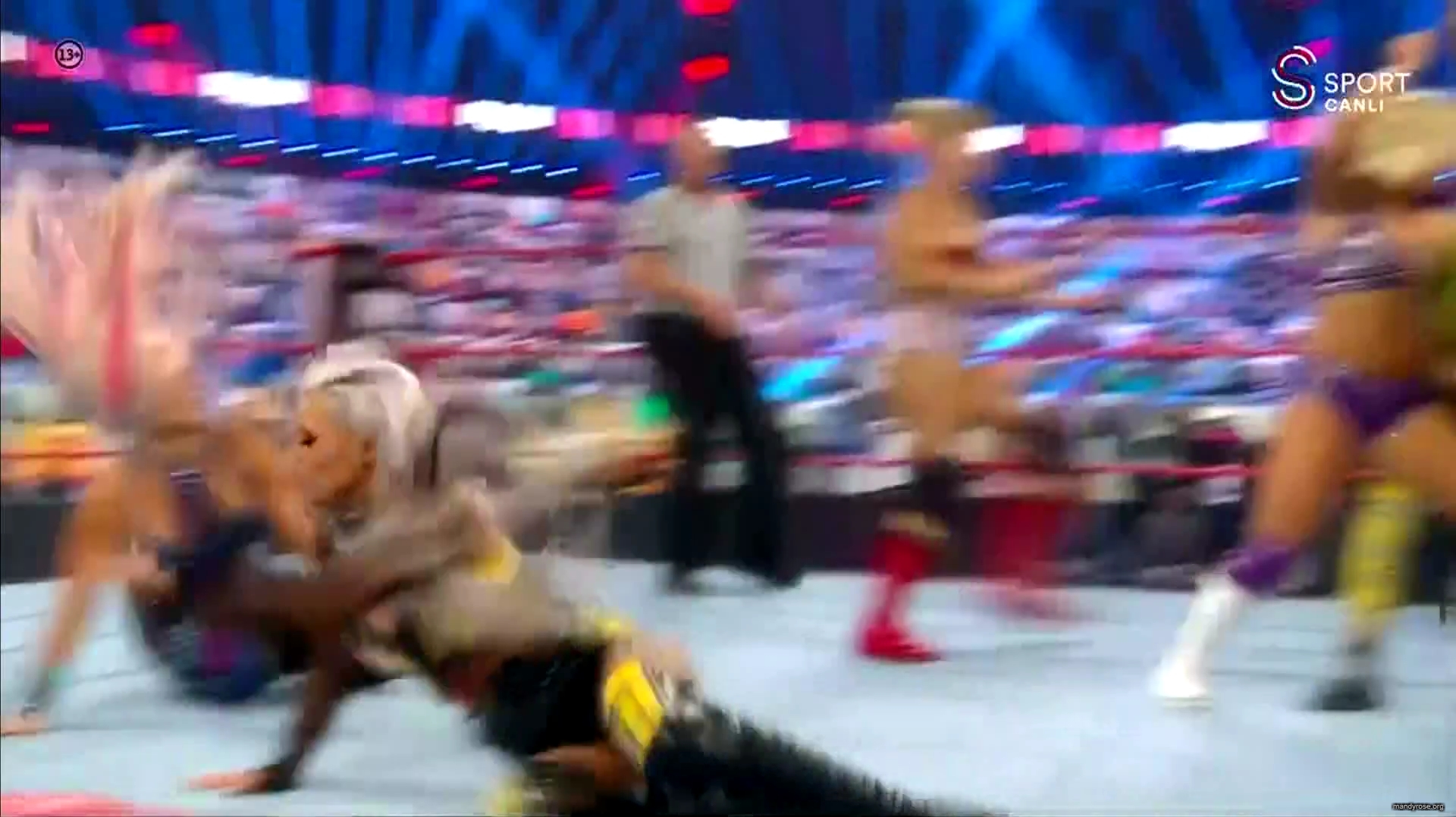 WWE_Monday_Night_Raw_2020_10_19_1080p_HDTV_x264-Star_mkv0187.jpg