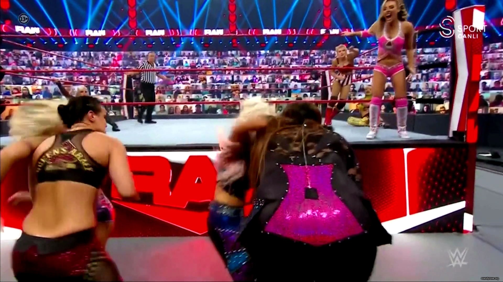 WWE_Monday_Night_Raw_2020_10_19_1080p_HDTV_x264-Star_mkv0206.jpg