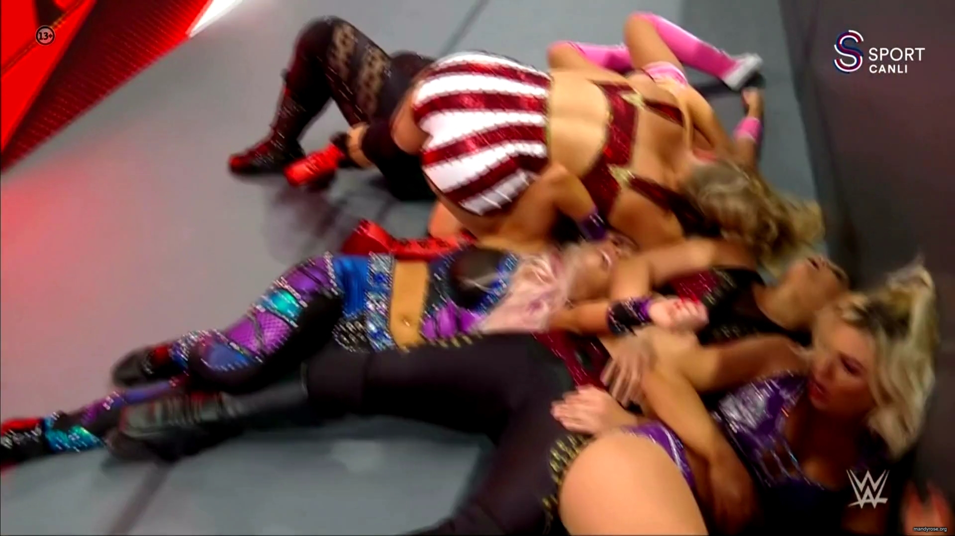 WWE_Monday_Night_Raw_2020_10_19_1080p_HDTV_x264-Star_mkv0237.jpg
