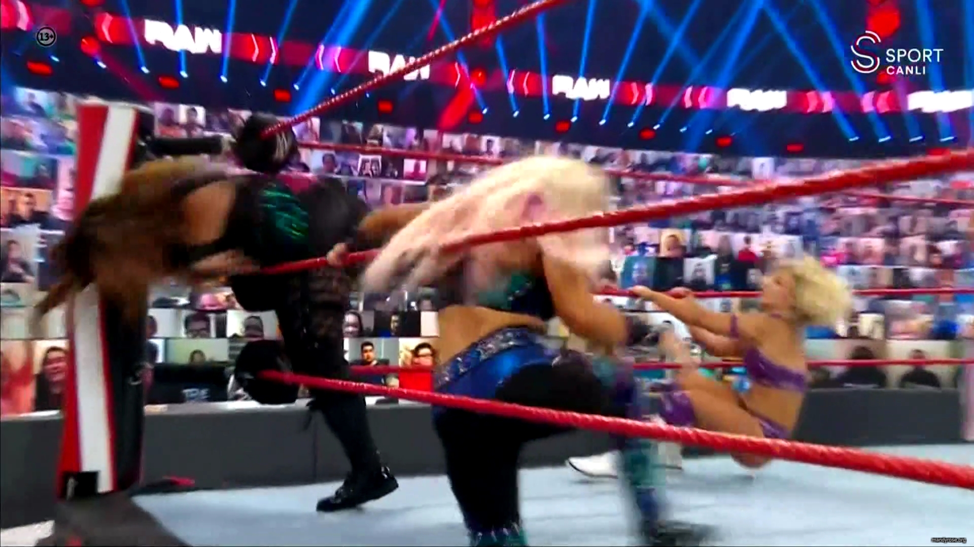 WWE_Monday_Night_Raw_2020_10_19_1080p_HDTV_x264-Star_mkv0343.jpg
