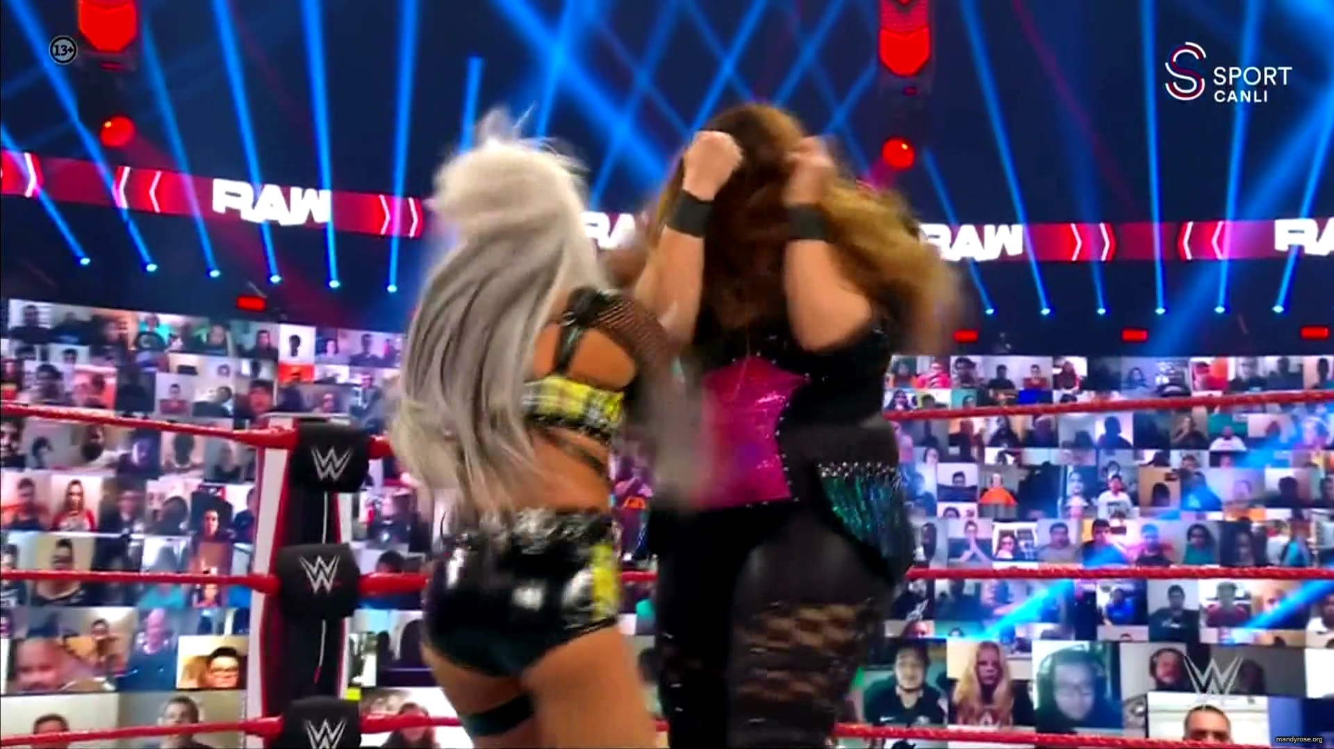 WWE_Monday_Night_Raw_2020_10_19_1080p_HDTV_x264-Star_mkv0407.jpg