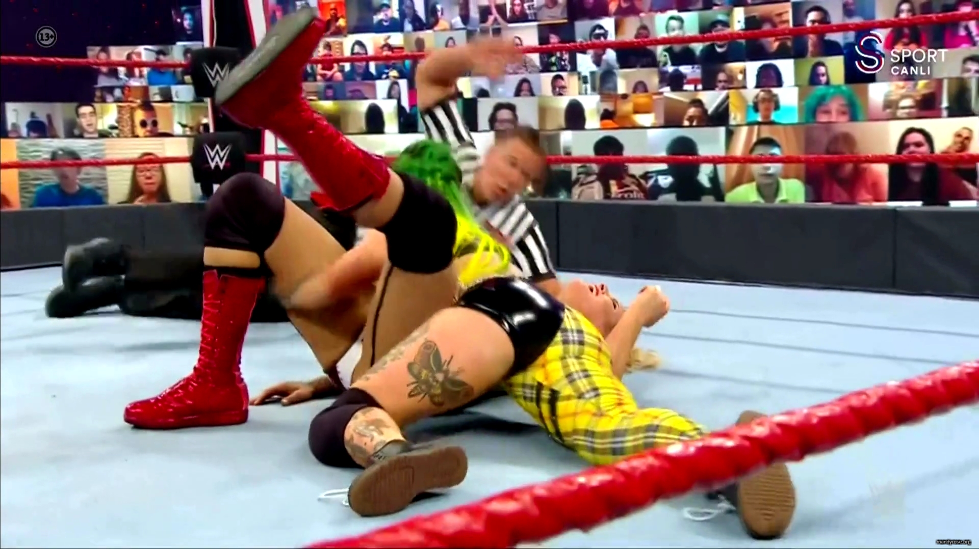 WWE_Monday_Night_Raw_2020_10_19_1080p_HDTV_x264-Star_mkv0433.jpg