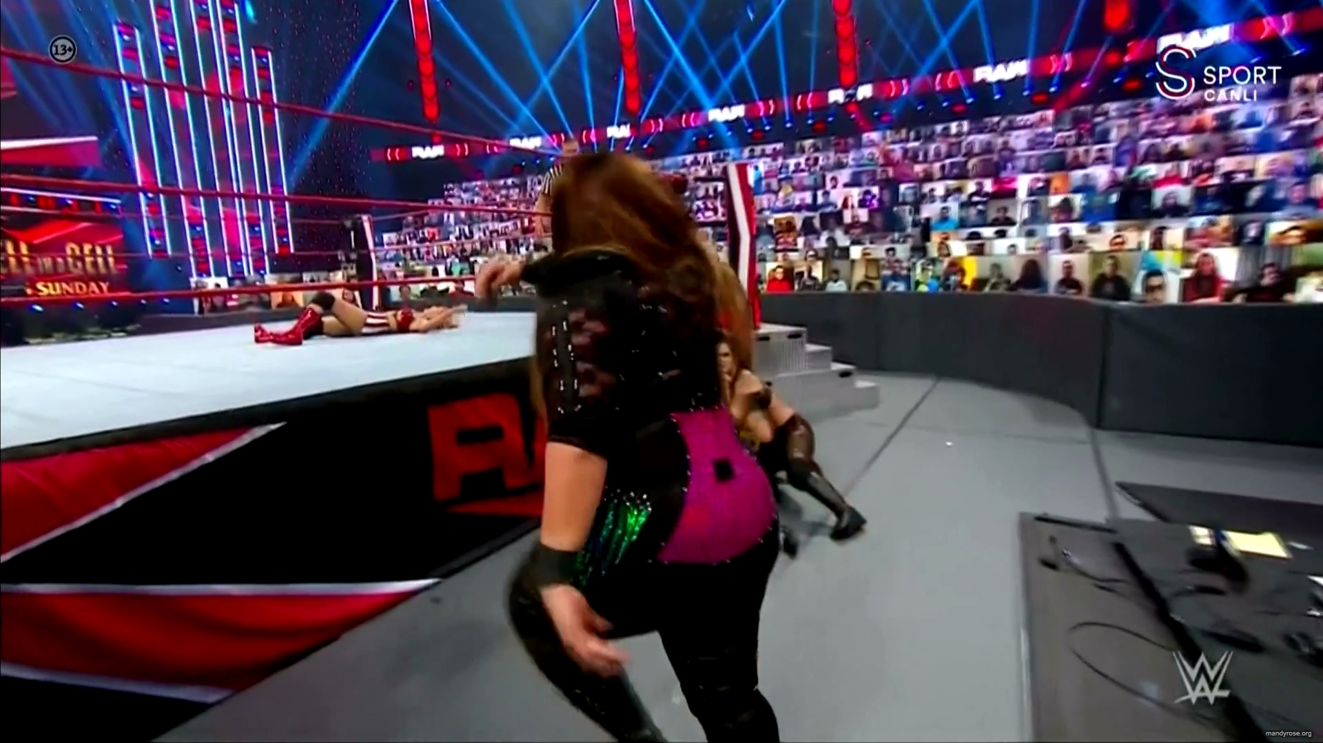 WWE_Monday_Night_Raw_2020_10_19_1080p_HDTV_x264-Star_mkv0443.jpg