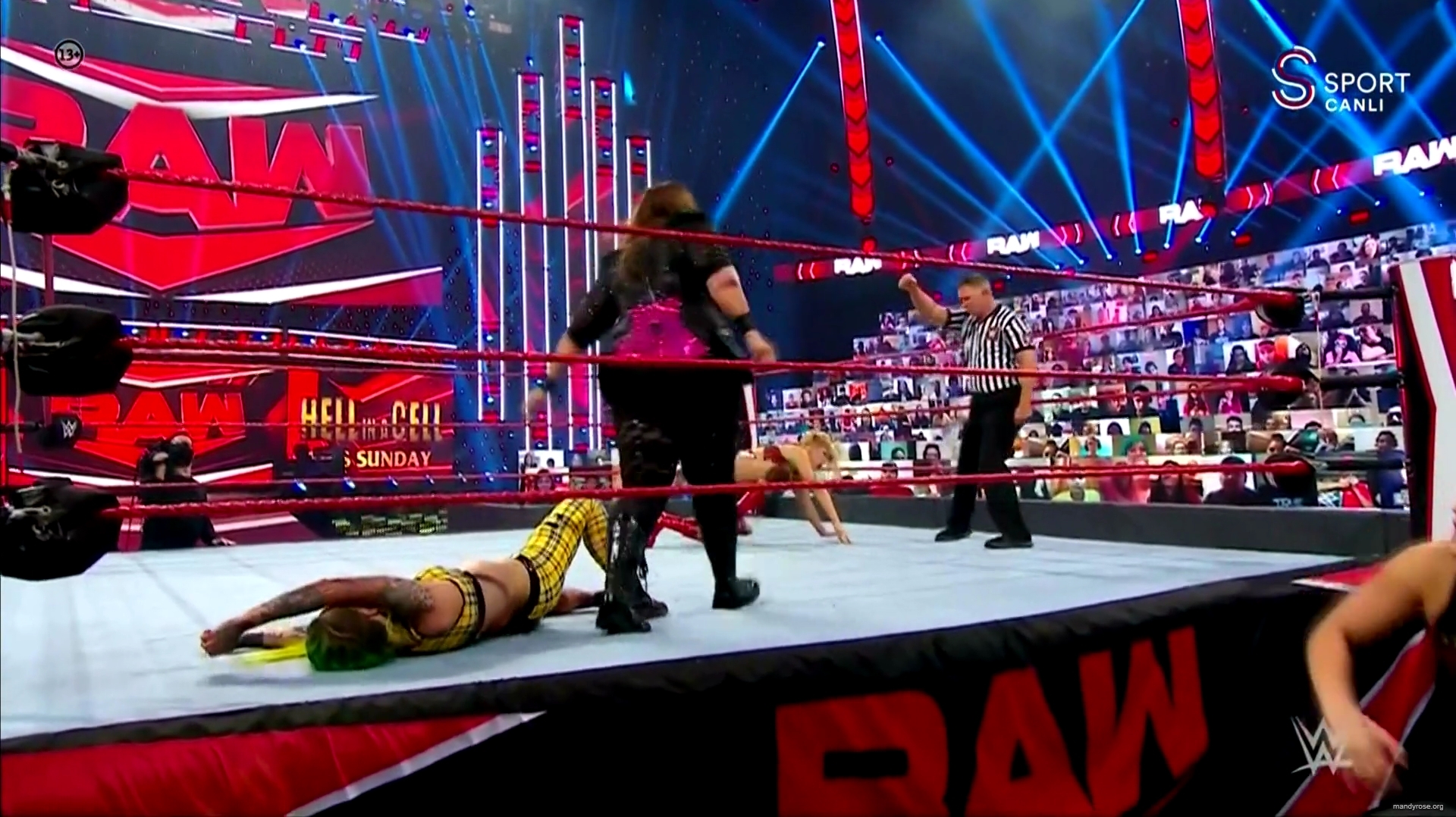 WWE_Monday_Night_Raw_2020_10_19_1080p_HDTV_x264-Star_mkv0450.jpg