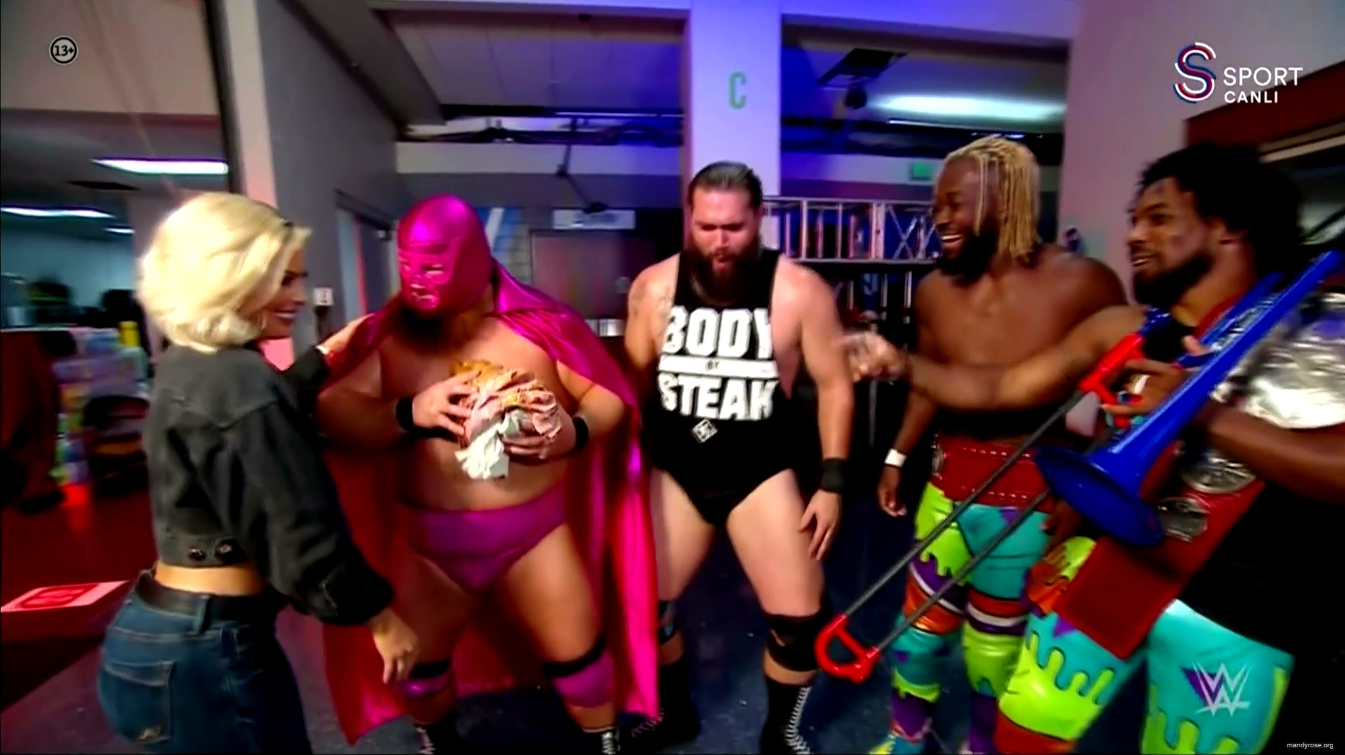 WWE_Monday_Night_Raw_2020_10_19_1080p_HDTV_x264-Star_mkv0504.jpg
