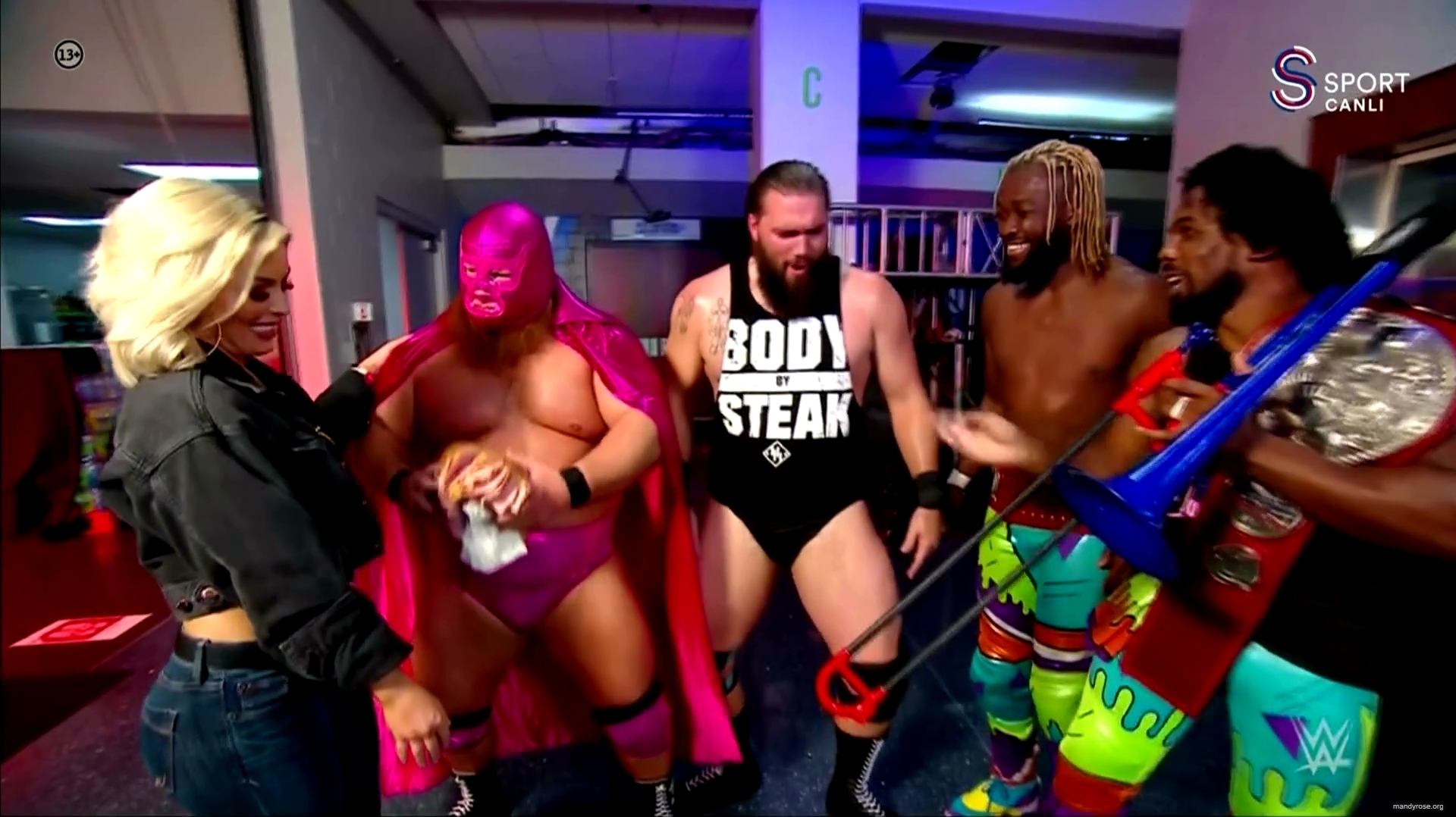 WWE_Monday_Night_Raw_2020_10_19_1080p_HDTV_x264-Star_mkv0505.jpg
