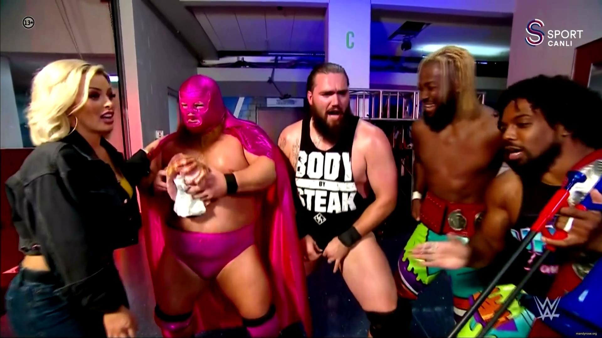 WWE_Monday_Night_Raw_2020_10_19_1080p_HDTV_x264-Star_mkv0508.jpg