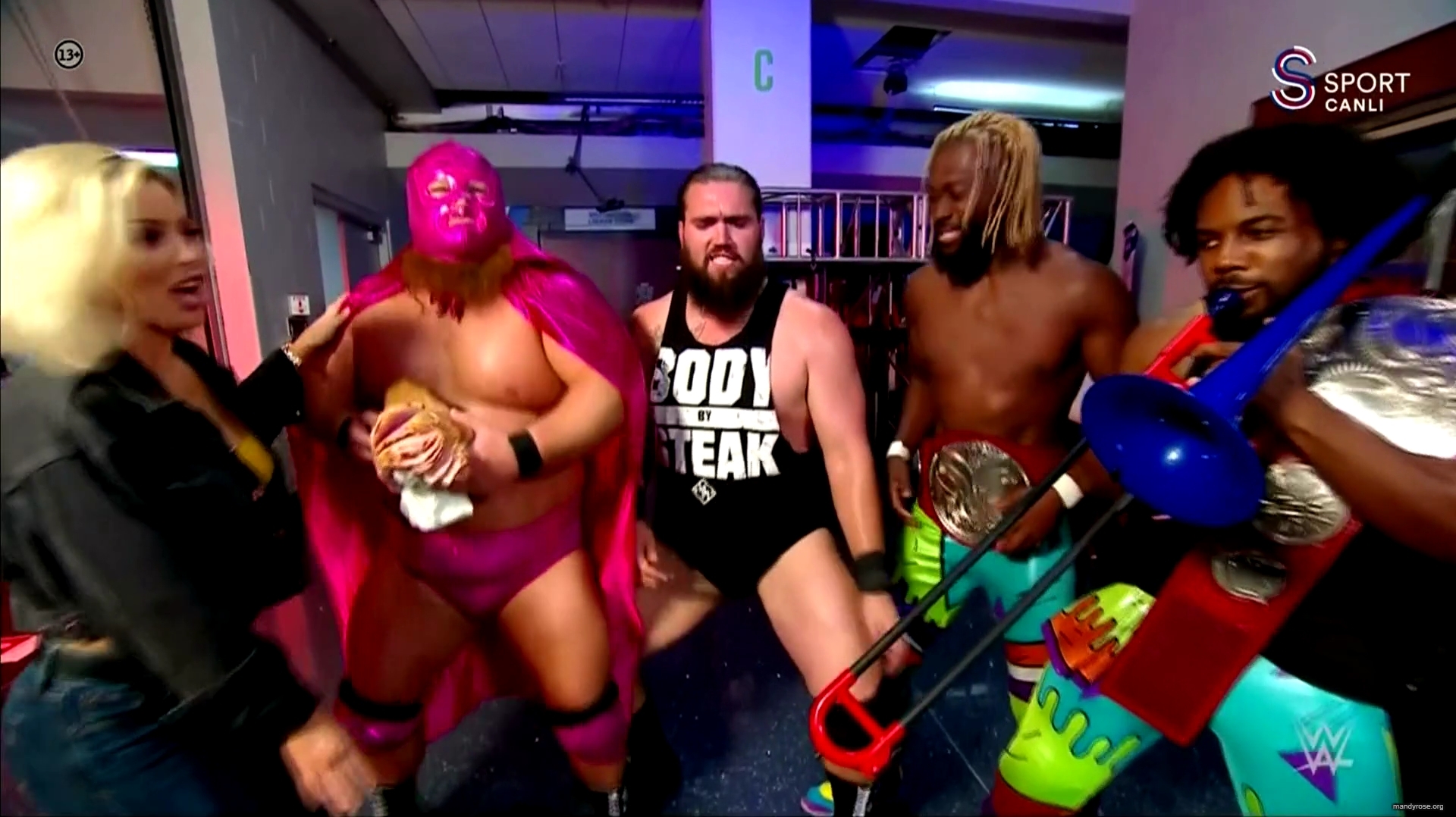 WWE_Monday_Night_Raw_2020_10_19_1080p_HDTV_x264-Star_mkv0510.jpg