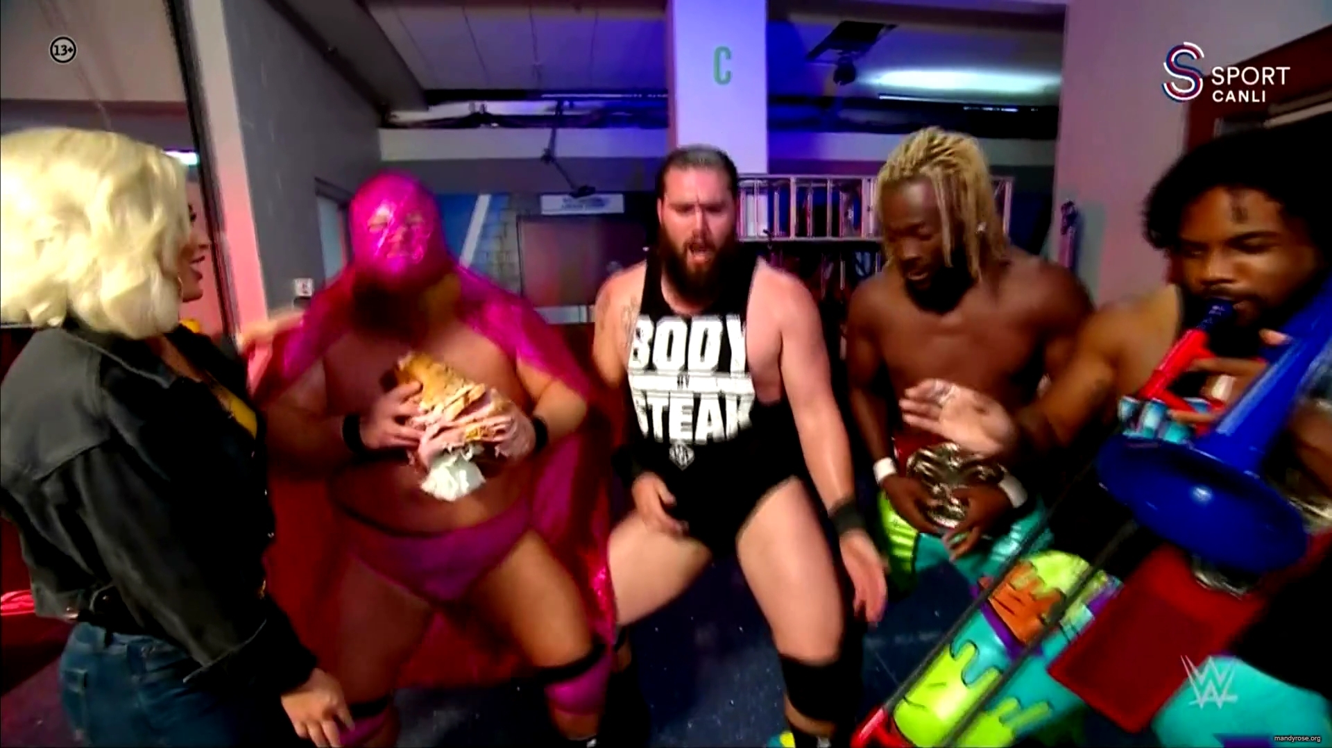 WWE_Monday_Night_Raw_2020_10_19_1080p_HDTV_x264-Star_mkv0511.jpg