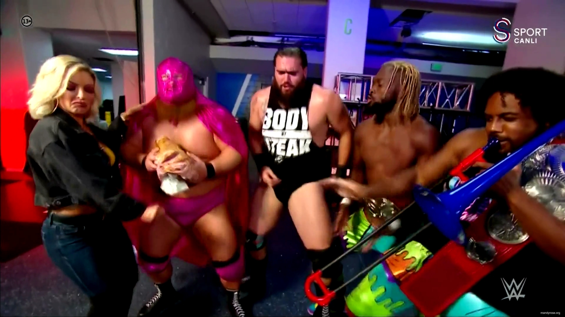 WWE_Monday_Night_Raw_2020_10_19_1080p_HDTV_x264-Star_mkv0513.jpg