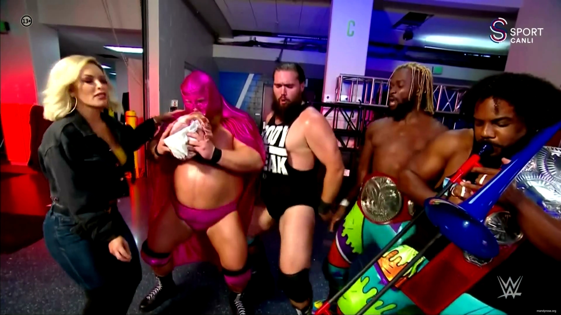WWE_Monday_Night_Raw_2020_10_19_1080p_HDTV_x264-Star_mkv0515.jpg