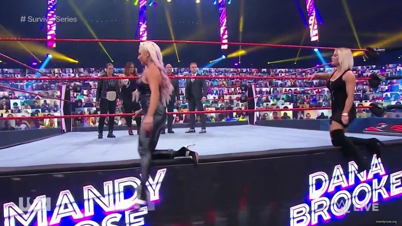 WWE_Monday_Night_Raw_2020_10_26_720p_HDTV_x264-NWCHD_mp40180.jpg