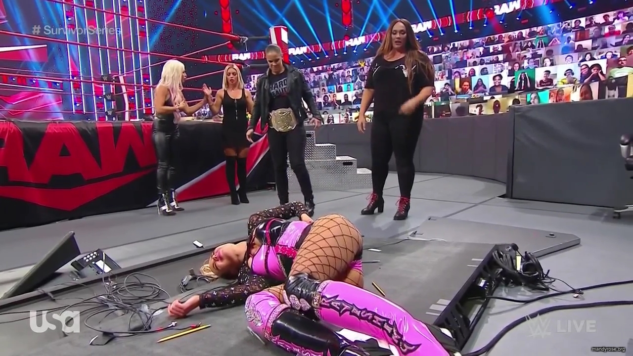 WWE_Monday_Night_Raw_2020_10_26_720p_HDTV_x264-NWCHD_mp40703.jpg