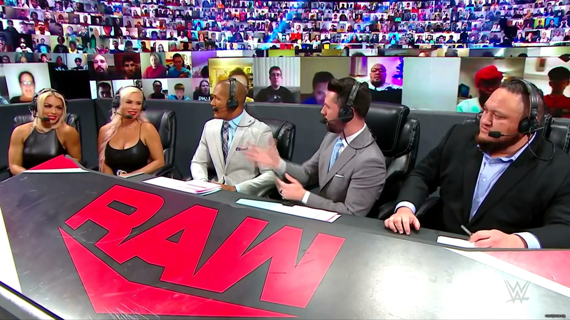 WWE_Monday_Night_Raw_2020_11_09_1080p_HDTV_x264-Srar_mkv0052.jpg