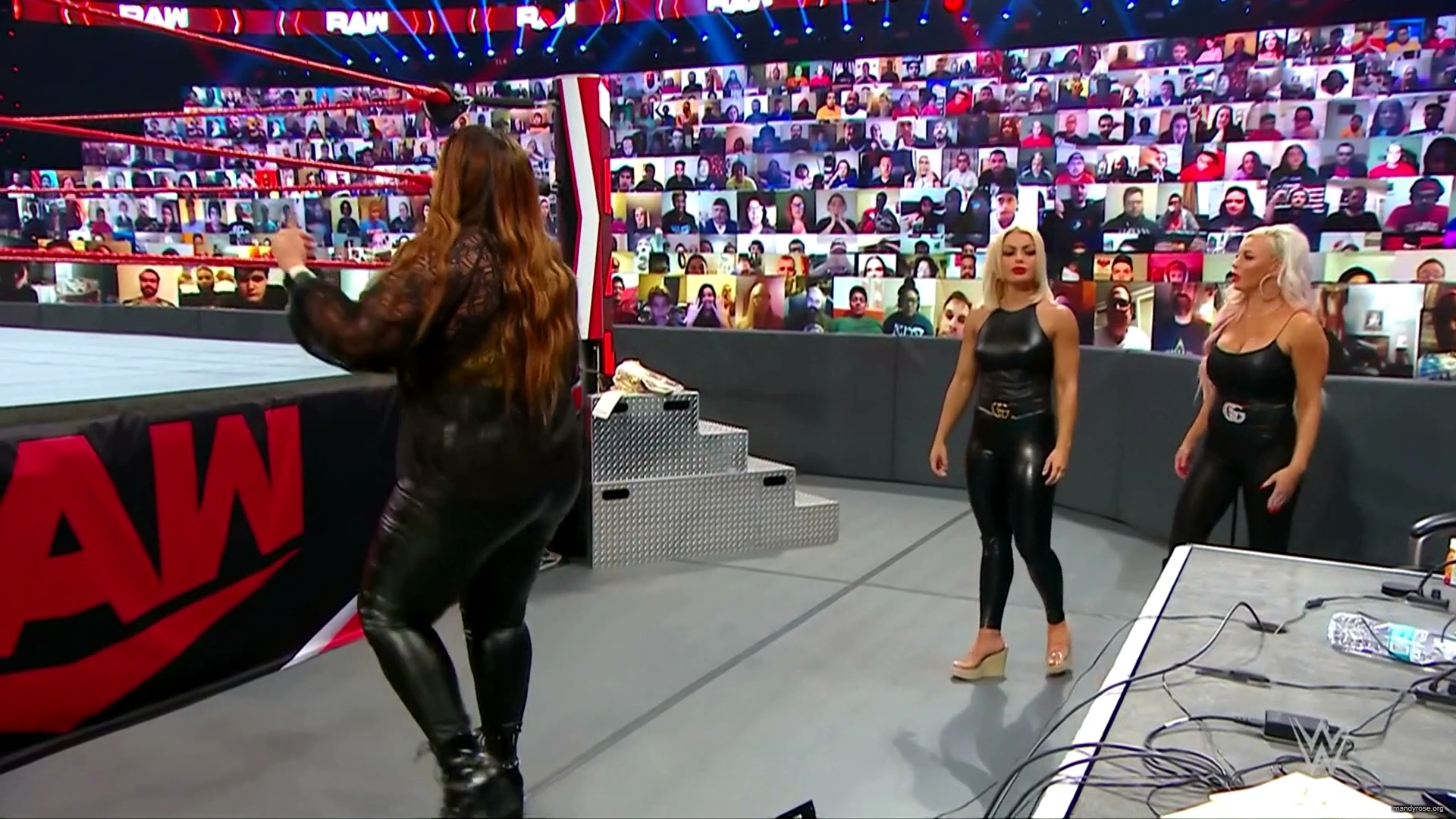 WWE_Monday_Night_Raw_2020_11_09_1080p_HDTV_x264-Srar_mkv0174.jpg