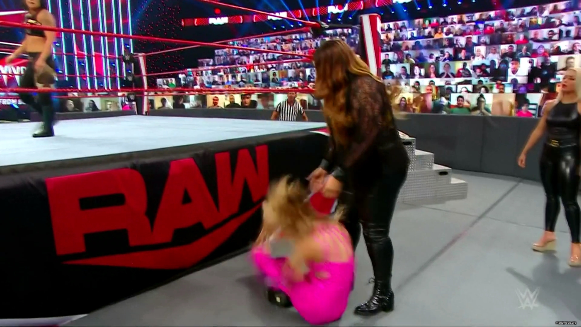WWE_Monday_Night_Raw_2020_11_09_1080p_HDTV_x264-Srar_mkv0179.jpg