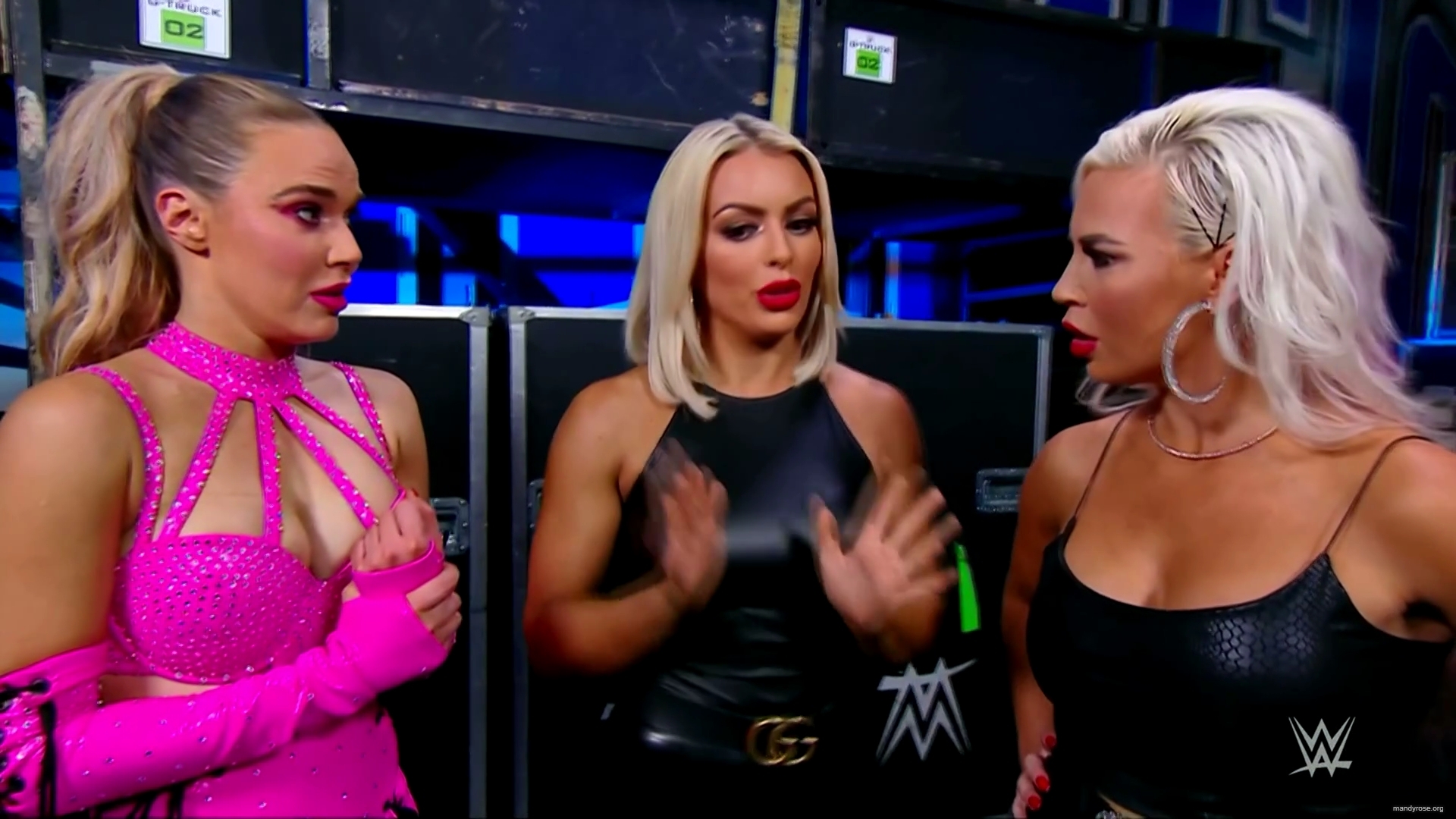 WWE_Monday_Night_Raw_2020_11_09_1080p_HDTV_x264-Srar_mkv0278.jpg