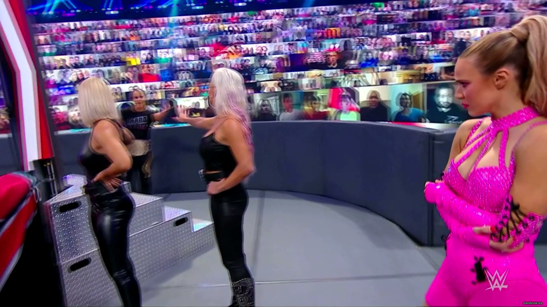 WWE_Monday_Night_Raw_2020_11_09_1080p_HDTV_x264-Srar_mkv0345.jpg