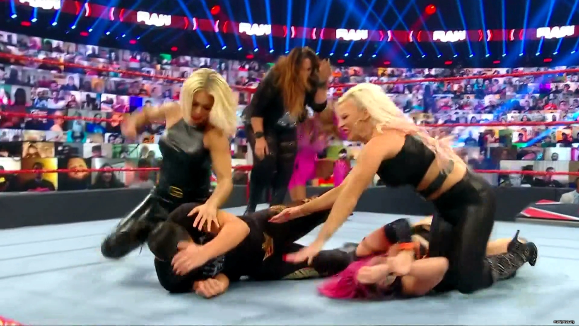 WWE_Monday_Night_Raw_2020_11_09_1080p_HDTV_x264-Srar_mkv0616.jpg
