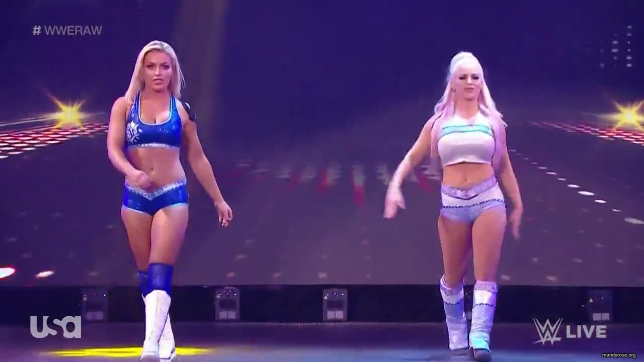 WWE_Monday_Night_Raw_2020_11_16_720p_HDTV_x264-NWCHD_mp41154.jpg