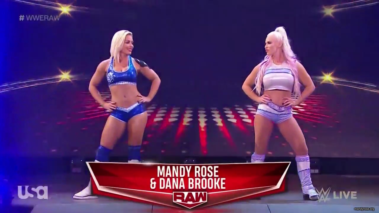 WWE_Monday_Night_Raw_2020_11_16_720p_HDTV_x264-NWCHD_mp41157.jpg