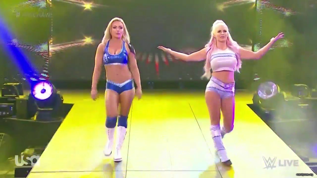 WWE_Monday_Night_Raw_2020_11_16_720p_HDTV_x264-NWCHD_mp41165.jpg
