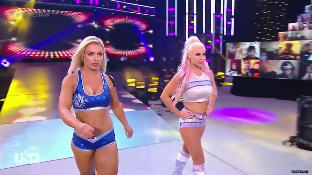WWE_Monday_Night_Raw_2020_11_16_720p_HDTV_x264-NWCHD_mp41169.jpg