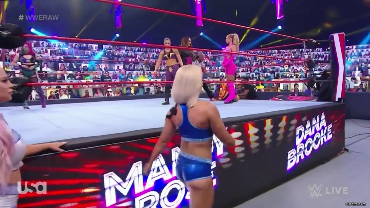WWE_Monday_Night_Raw_2020_11_16_720p_HDTV_x264-NWCHD_mp41176.jpg