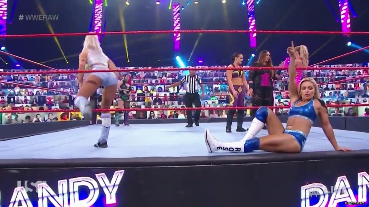 WWE_Monday_Night_Raw_2020_11_16_720p_HDTV_x264-NWCHD_mp41181.jpg