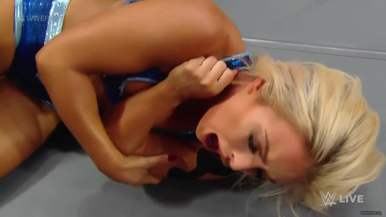 WWE_Monday_Night_Raw_2020_11_16_720p_HDTV_x264-NWCHD_mp41268.jpg