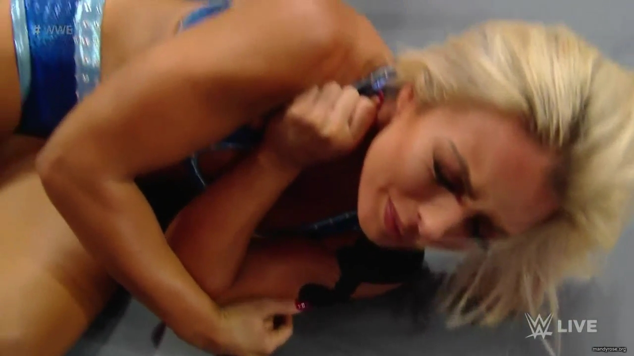 WWE_Monday_Night_Raw_2020_11_16_720p_HDTV_x264-NWCHD_mp41269.jpg