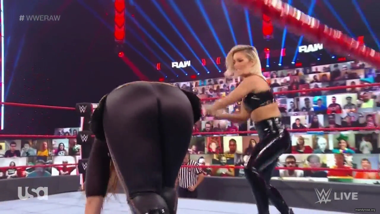 WWE_Monday_Night_Raw_2020_12_14_720p_HDTV_x264-NWCHD_mp40122.jpg