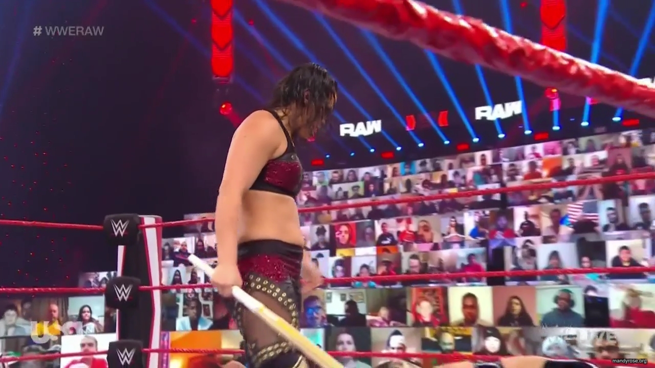 WWE_Monday_Night_Raw_2020_12_14_720p_HDTV_x264-NWCHD_mp40134.jpg