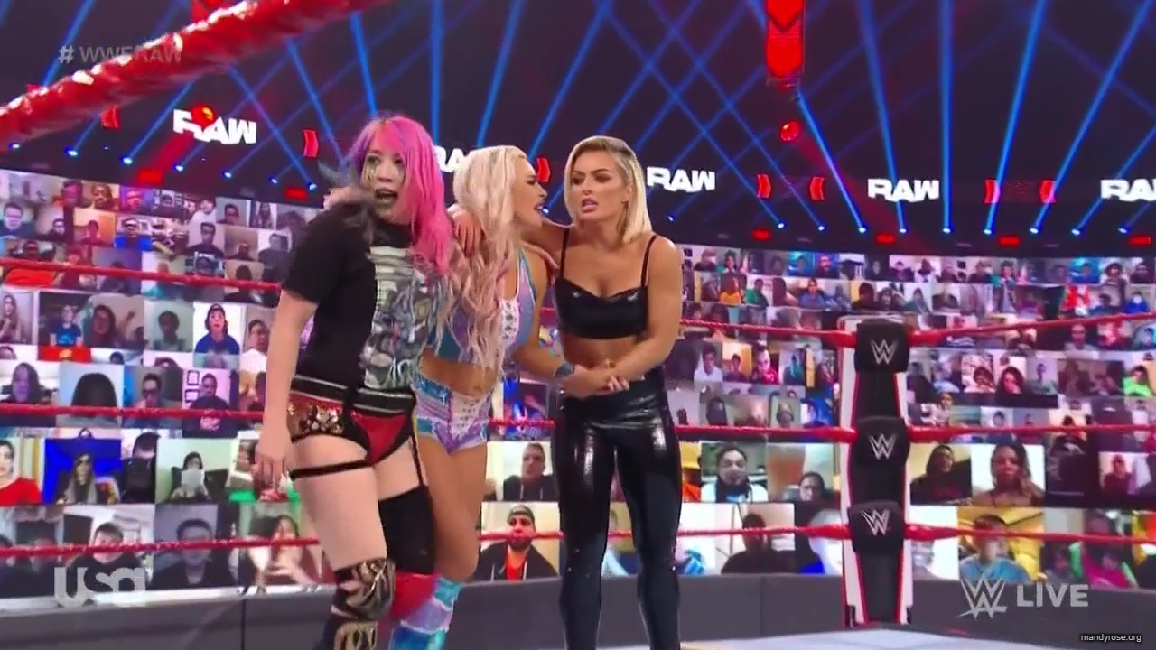 WWE_Monday_Night_Raw_2020_12_14_720p_HDTV_x264-NWCHD_mp40158.jpg