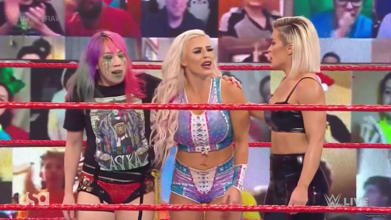 WWE_Monday_Night_Raw_2020_12_14_720p_HDTV_x264-NWCHD_mp40173.jpg