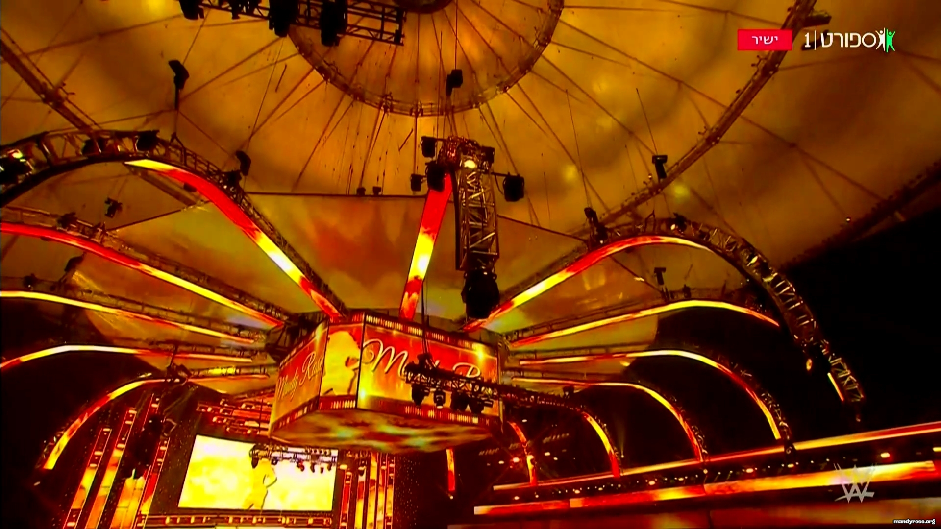 WWE_Monday_Night_Raw_2021_01_04_1080p_HDTV_x264-Star_mkv0007.jpg