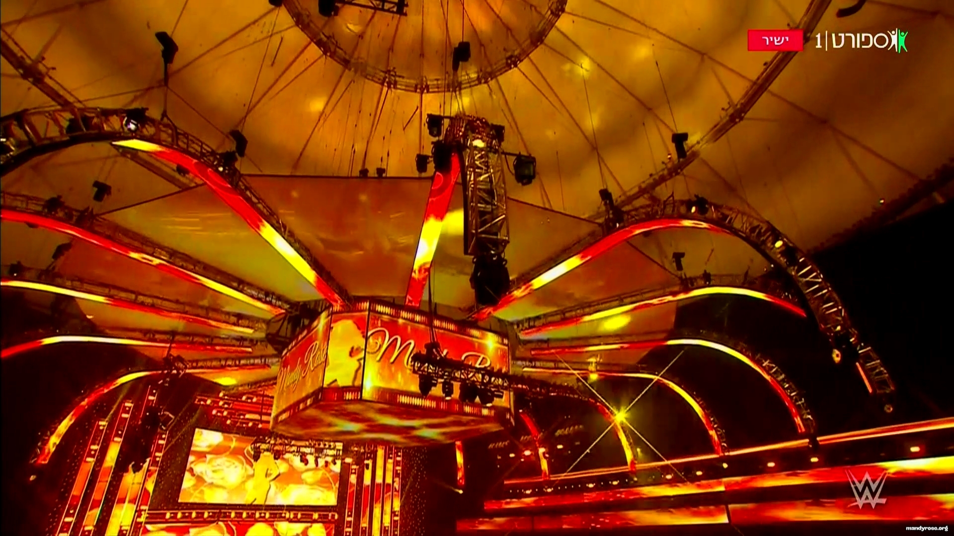 WWE_Monday_Night_Raw_2021_01_04_1080p_HDTV_x264-Star_mkv0009.jpg