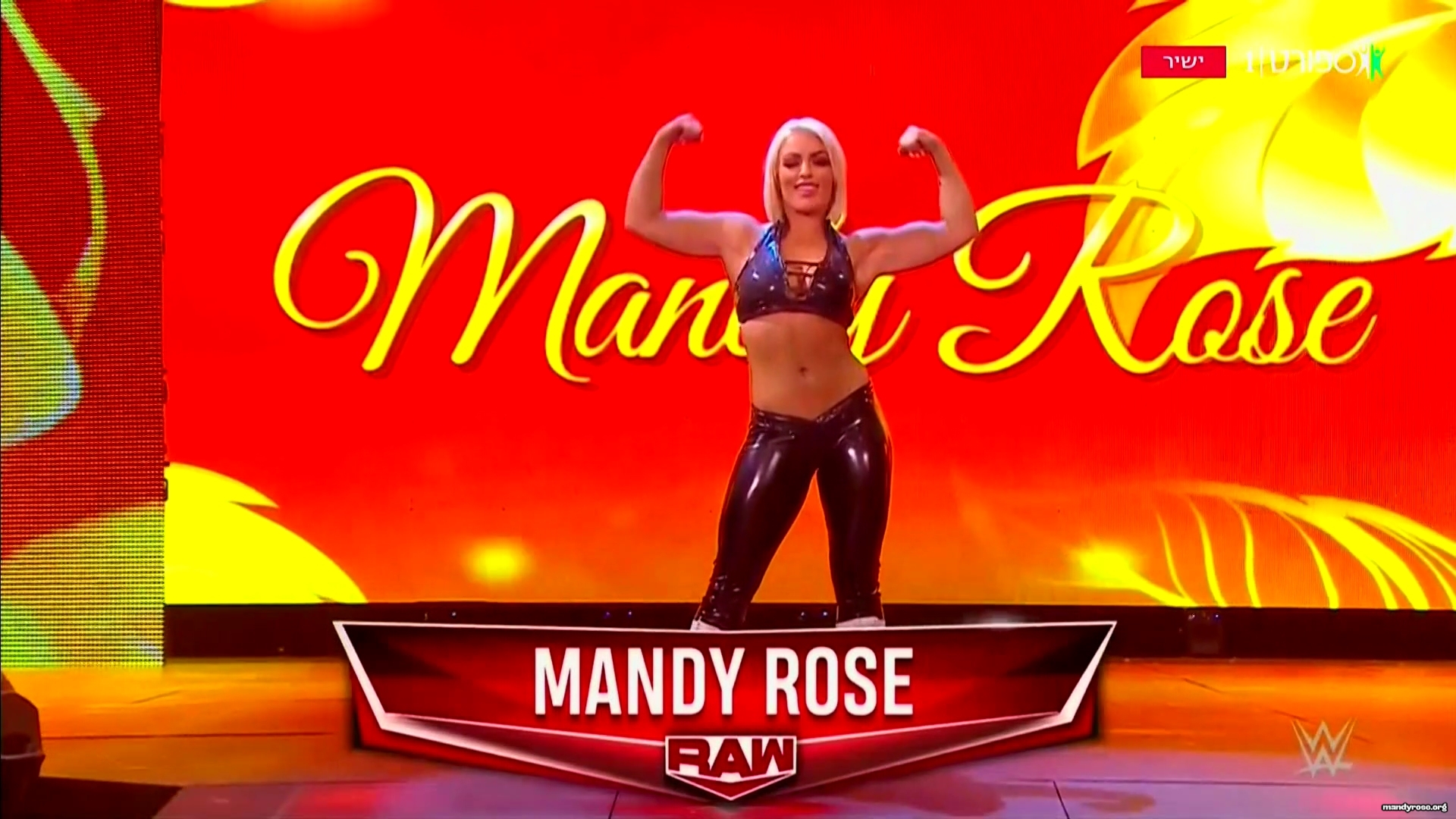 WWE_Monday_Night_Raw_2021_01_04_1080p_HDTV_x264-Star_mkv0023.jpg