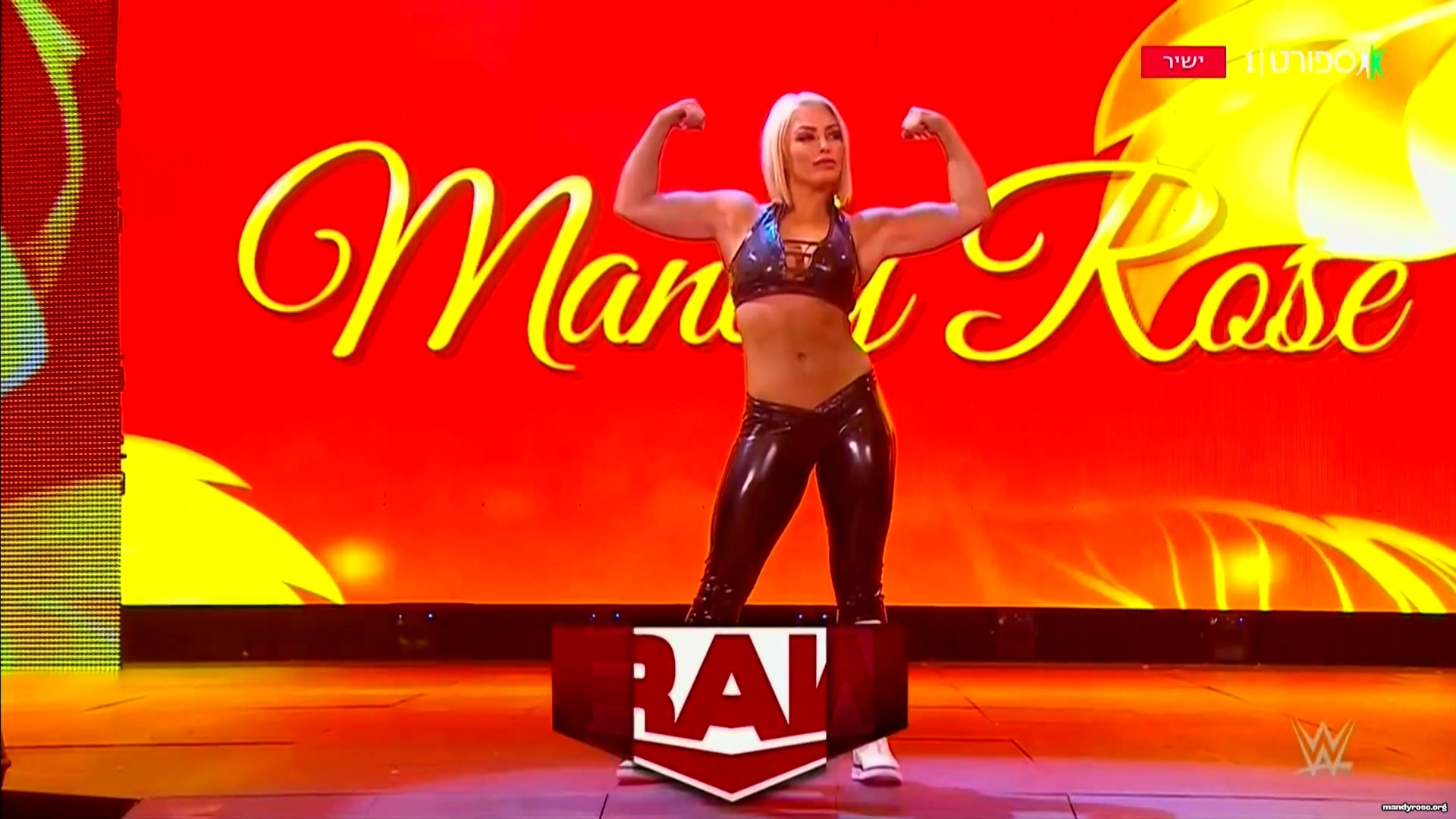 WWE_Monday_Night_Raw_2021_01_04_1080p_HDTV_x264-Star_mkv0024.jpg
